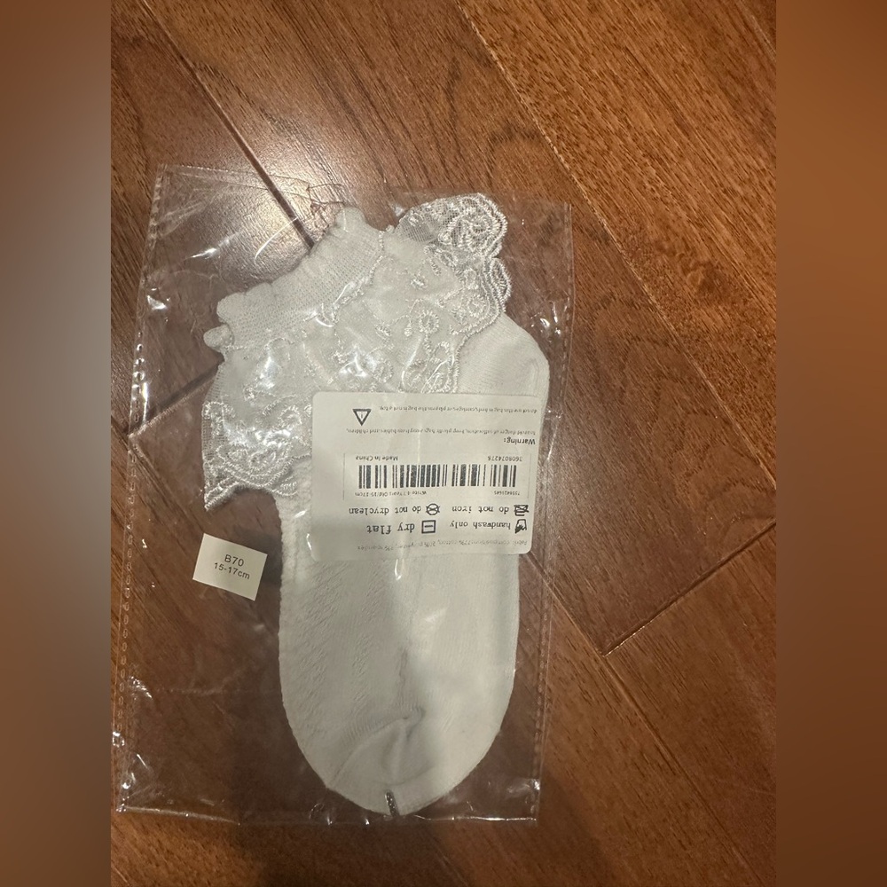 White Lace Trim Kids Socks